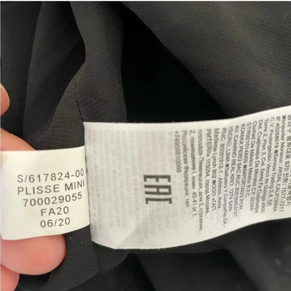 Banana Republic plisse dot printed mini skirt - Picture 6 of 7